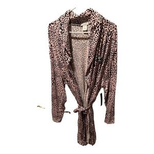 New With Tag Leopard Print Women’s Robe Size L